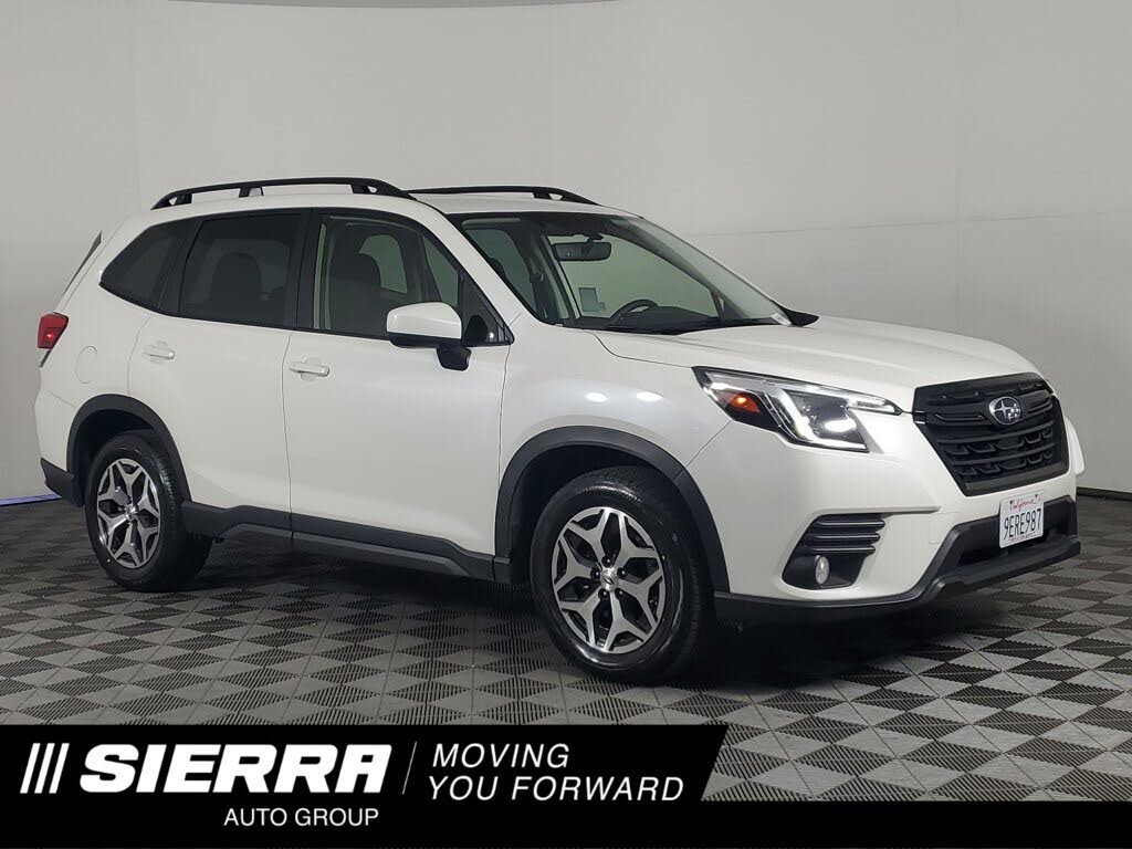 2023 Subaru Forester Premium Crossover AWD