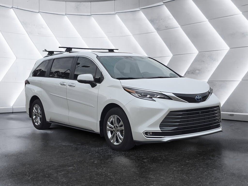 2023 Toyota Sienna Platinum 7-Passenger AWD
