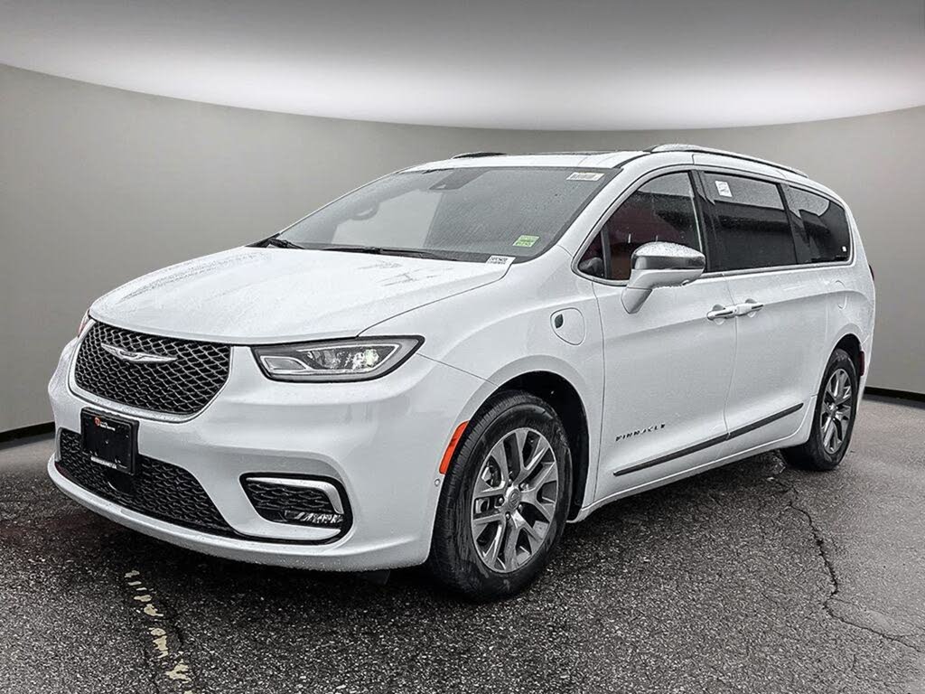 2024 Chrysler Pacifica Hybrid Pinnacle FWD