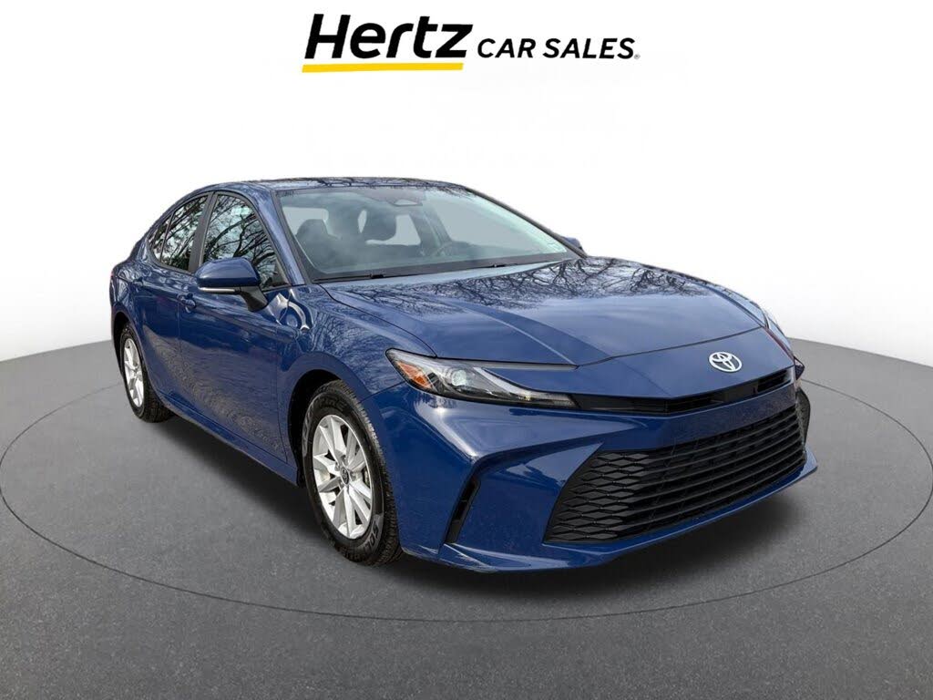 2025 Toyota Camry LE FWD