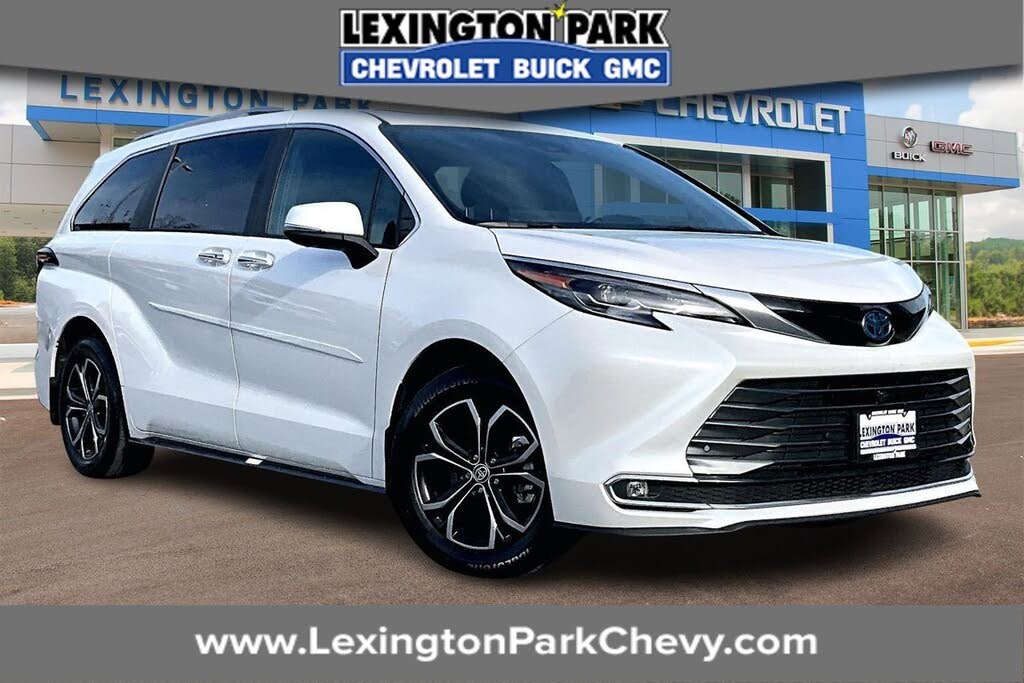 2025 Toyota Sienna Platinum 7-Passenger AWD