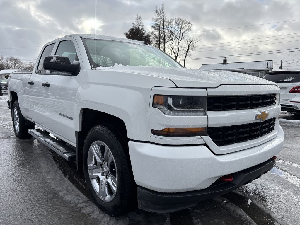 2017 Chevrolet Silverado 1500 Custom Double Cab 4WD