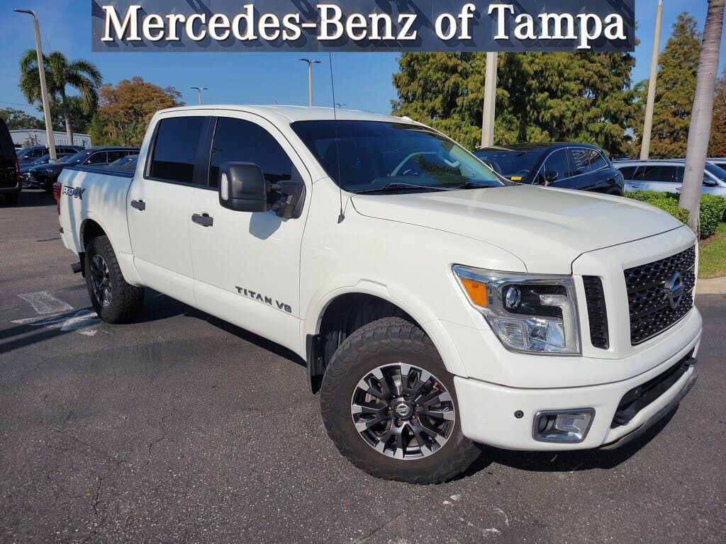 2018 Nissan Titan PRO-4X Crew Cab 4WD