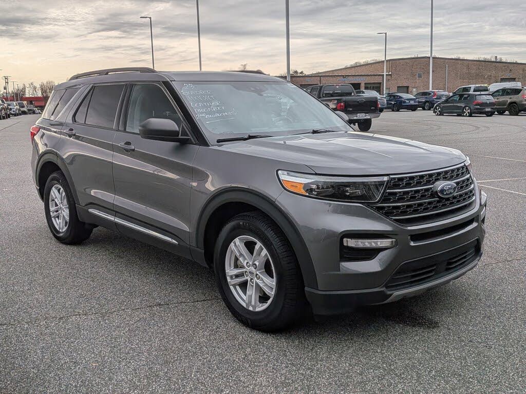 2023 Ford Explorer XLT AWD