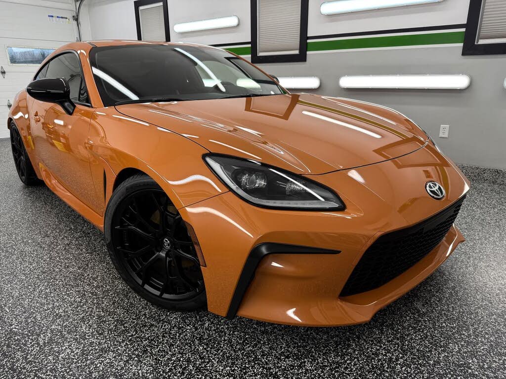 2023 Toyota GR86 10th Anniversary Special Edition RWD