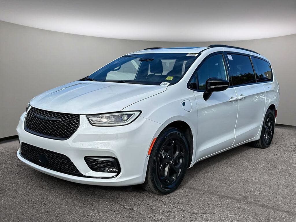 2024 Chrysler Pacifica Hybrid Premium S Appearance FWD