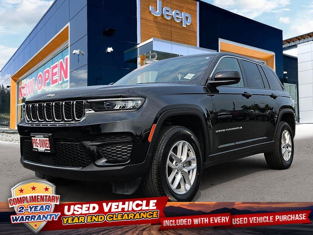 Jeep Grand Cherokee Laredo 4WD 2024