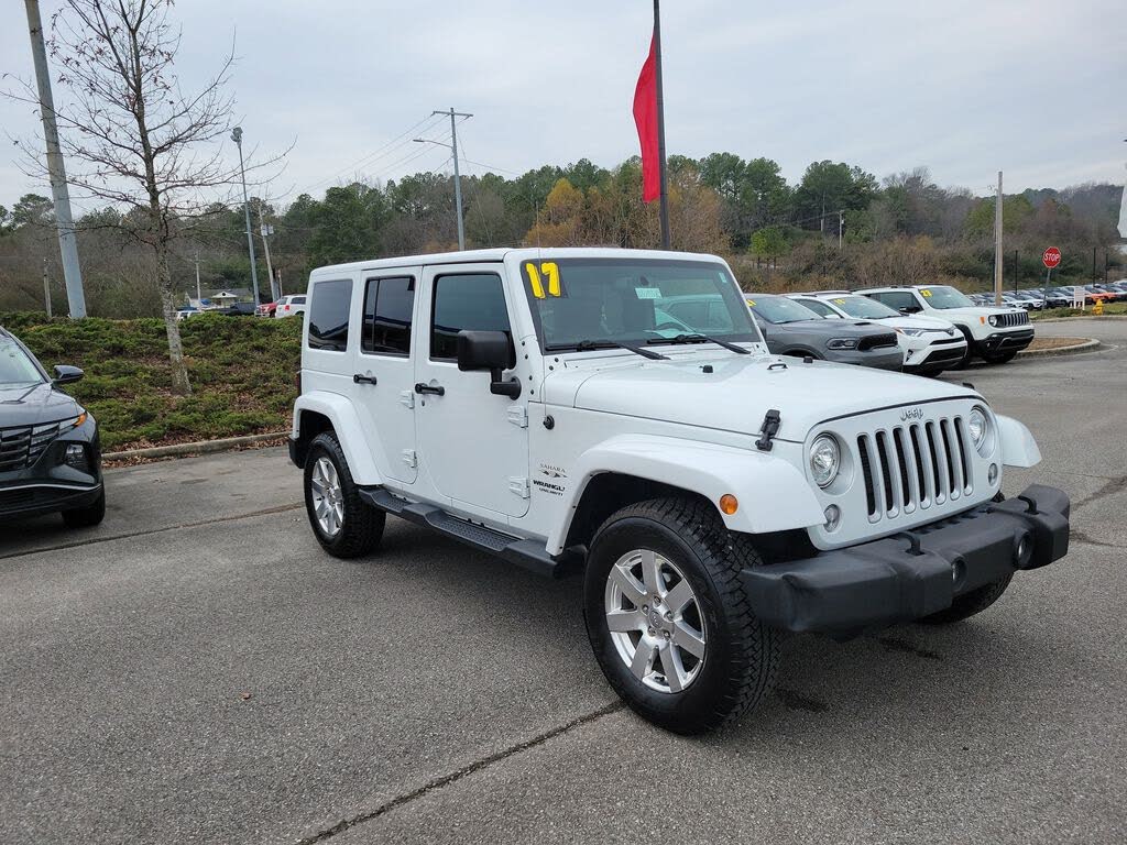 2017 Jeep Wrangler Unlimited Sahara 4WD