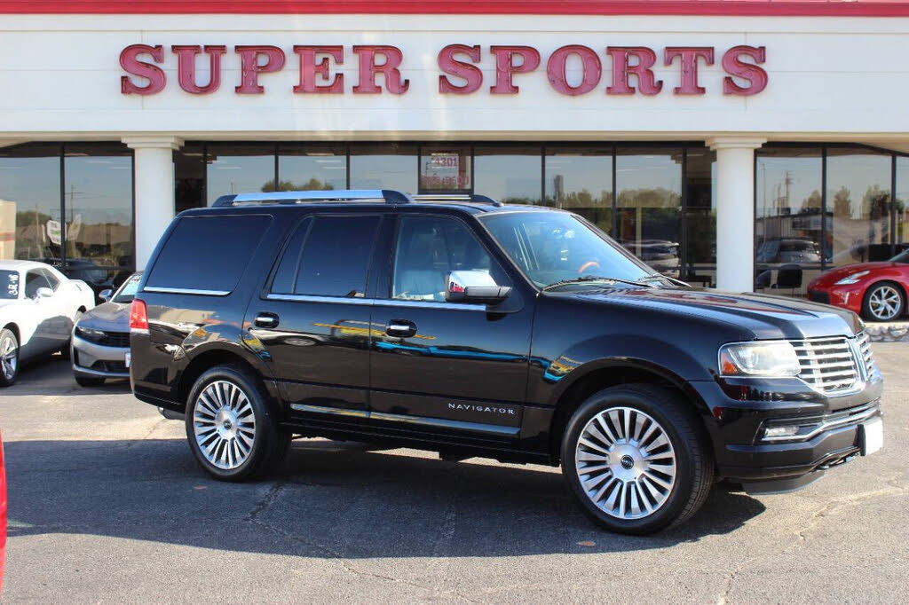 2017 Lincoln Navigator Select RWD