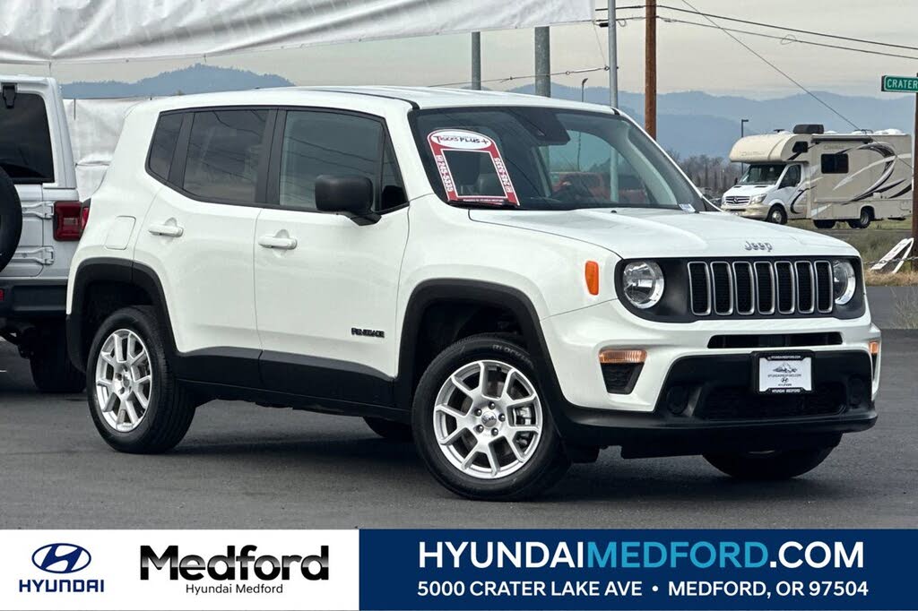 2023 Jeep Renegade Latitude 4WD