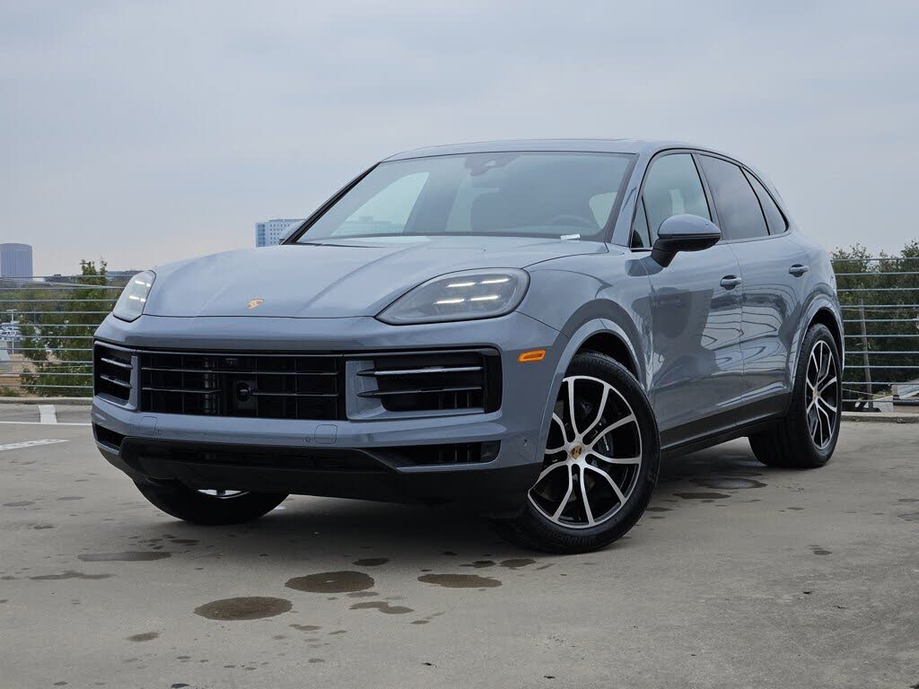 2025 Porsche Cayenne AWD