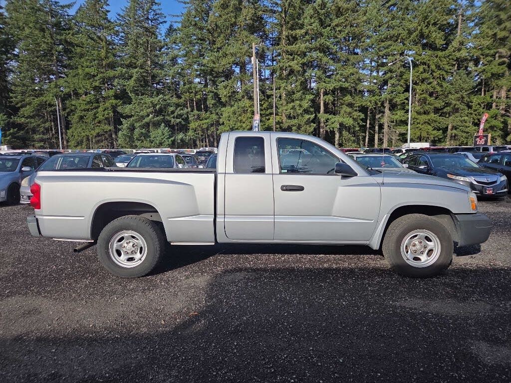 2006 Dodge Dakota ST Club Cab RWD