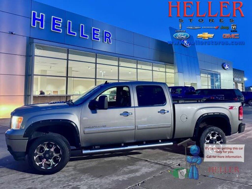 2013 GMC Sierra 2500HD Denali Crew Cab SB 4WD