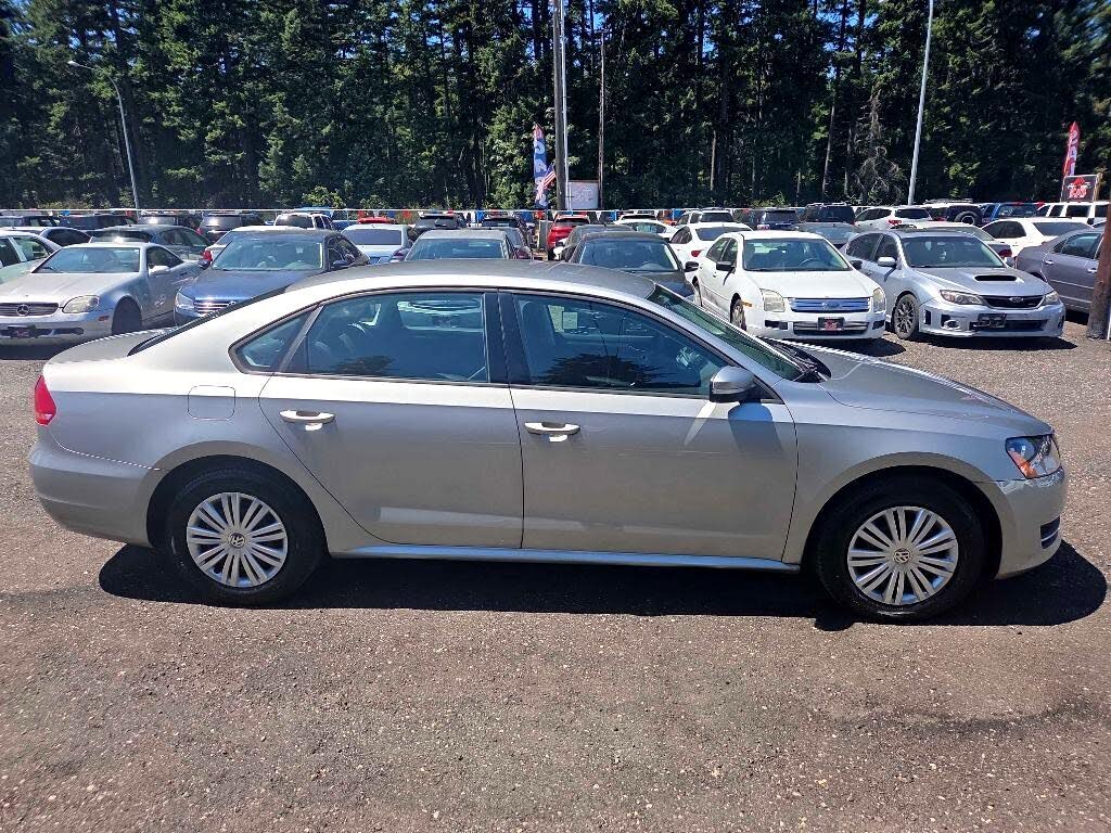 2014 Volkswagen Passat Wolfsburg Edition 1.8