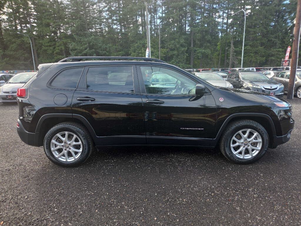 2017 Jeep Cherokee Sport 4WD