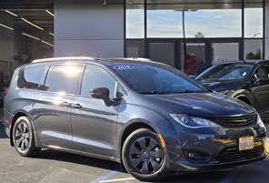 Chrysler Pacifica Hybrid Limited FWD