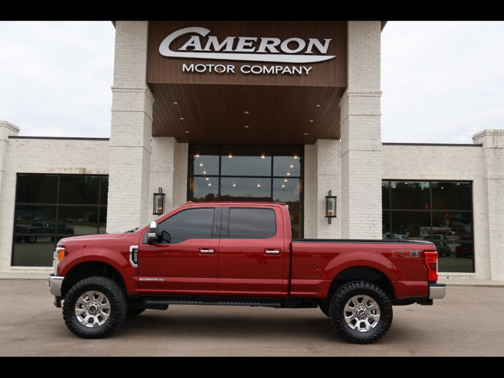 2019 Ford F-250 Super Duty Lariat Crew Cab 4WD