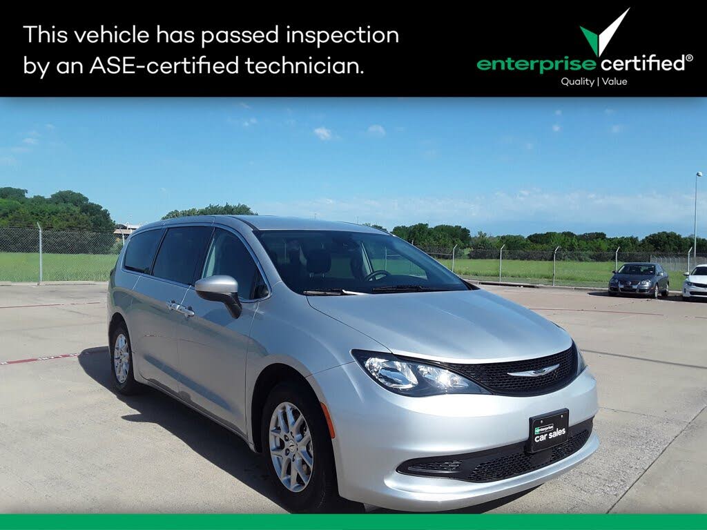 2023 Chrysler Voyager LX FWD