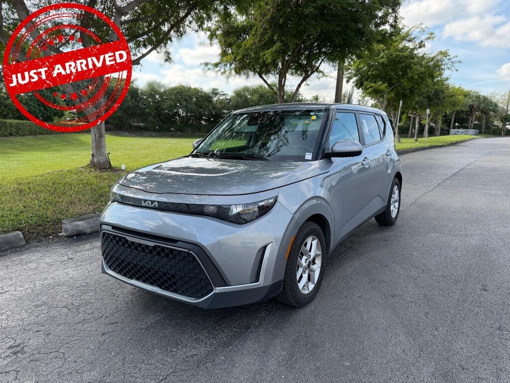 2023 Kia Soul LX FWD
