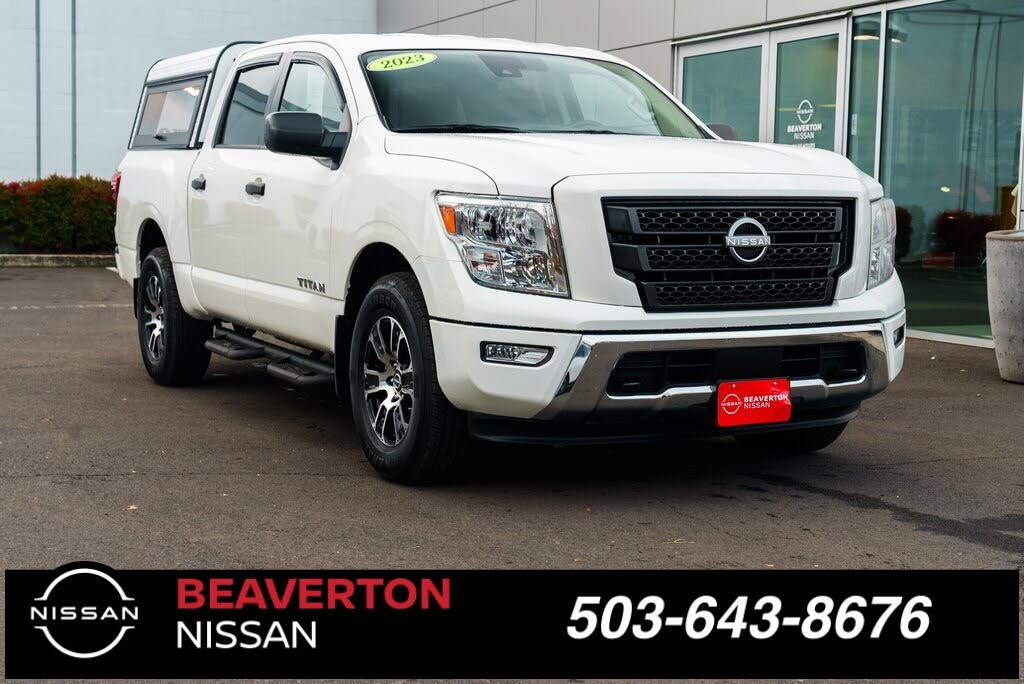 2023 Nissan Titan SV Crew Cab 4WD