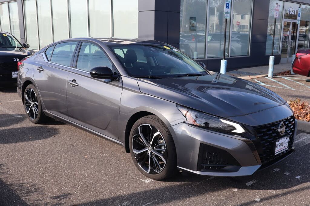 2024 Nissan Altima 2.5 SR FWD