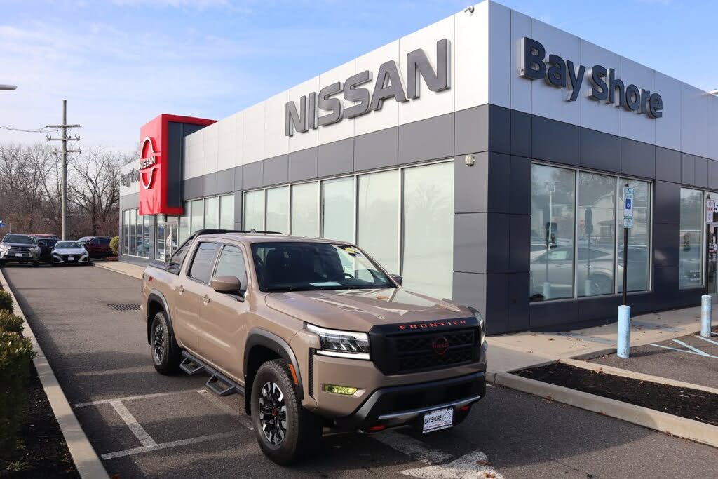 2024 Nissan Frontier PRO-4X Crew Cab 4WD