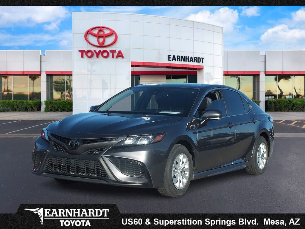 2024 Toyota Camry SE FWD