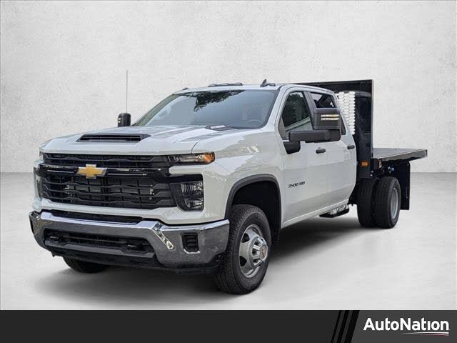 2026 Chevrolet Silverado 3500HD Chassis Work Truck Crew Cab 4WD