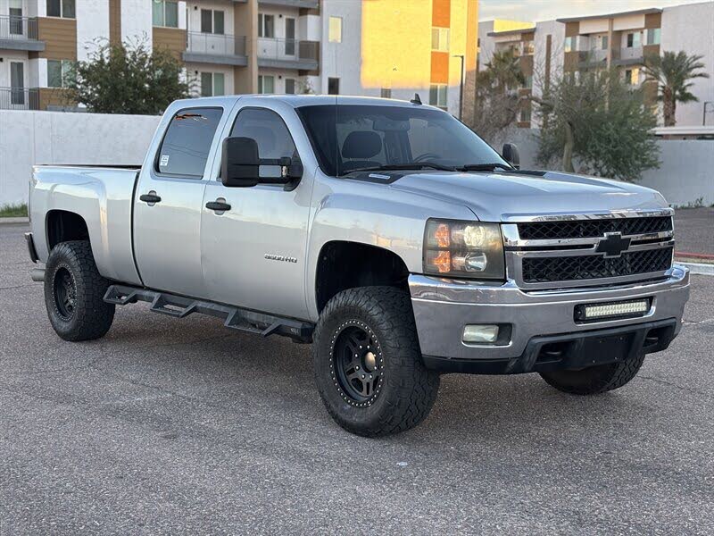 2011 Chevrolet Silverado 3500HD LT Crew Cab 4WD