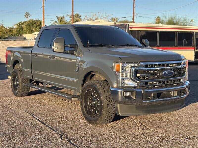 2021 Ford F-250 Super Duty Lariat Crew Cab 4WD