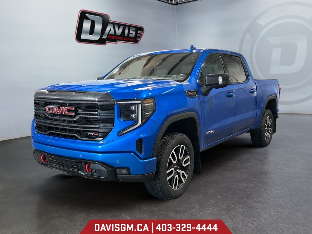 2023 GMC Sierra 1500 AT4 Crew Cab 4WD