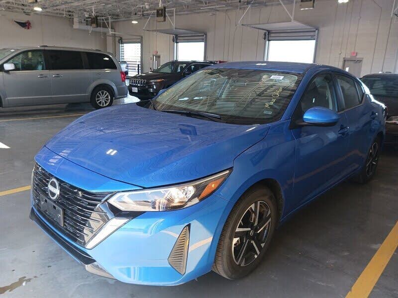 2025 Nissan Sentra SV FWD