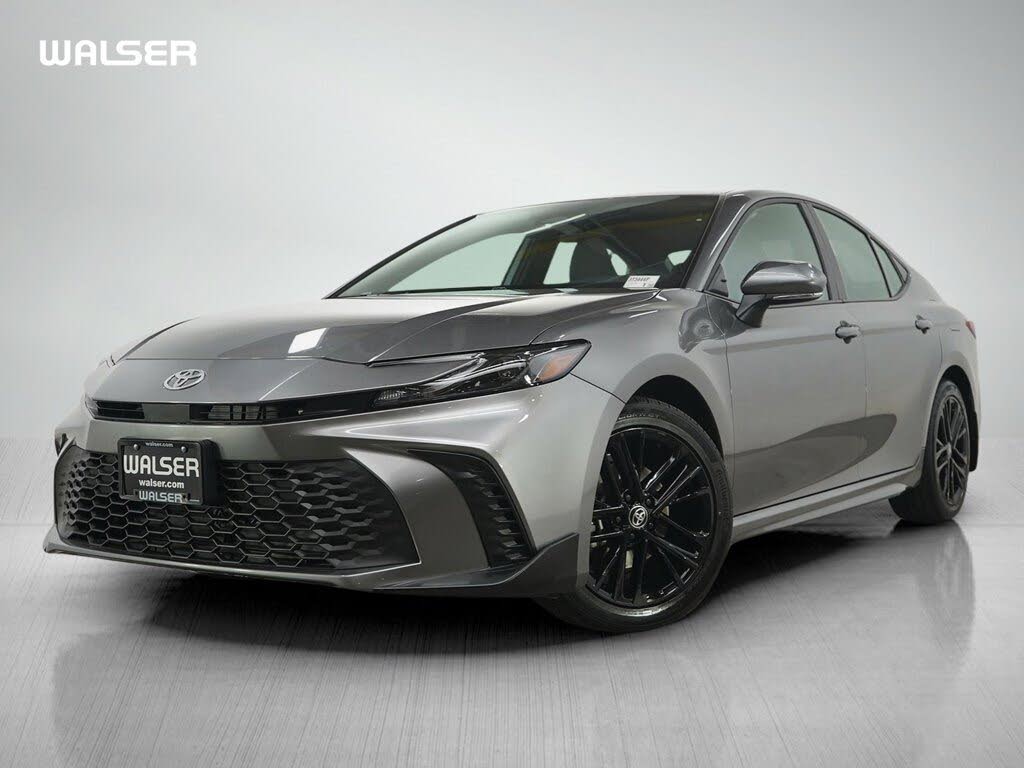 2025 Toyota Camry SE AWD