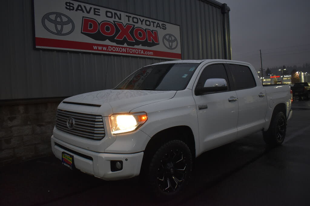 2017 Toyota Tundra Platinum CrewMax 5.7L 4WD