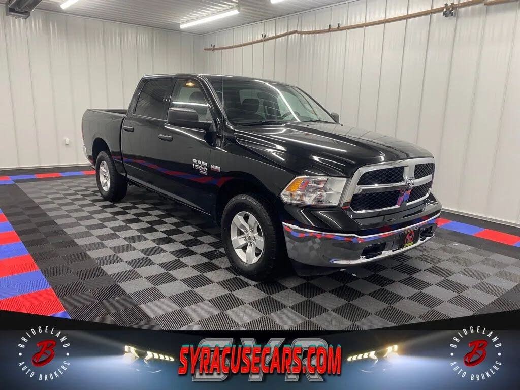 2023 RAM 1500 Classic SLT Crew Cab 4WD