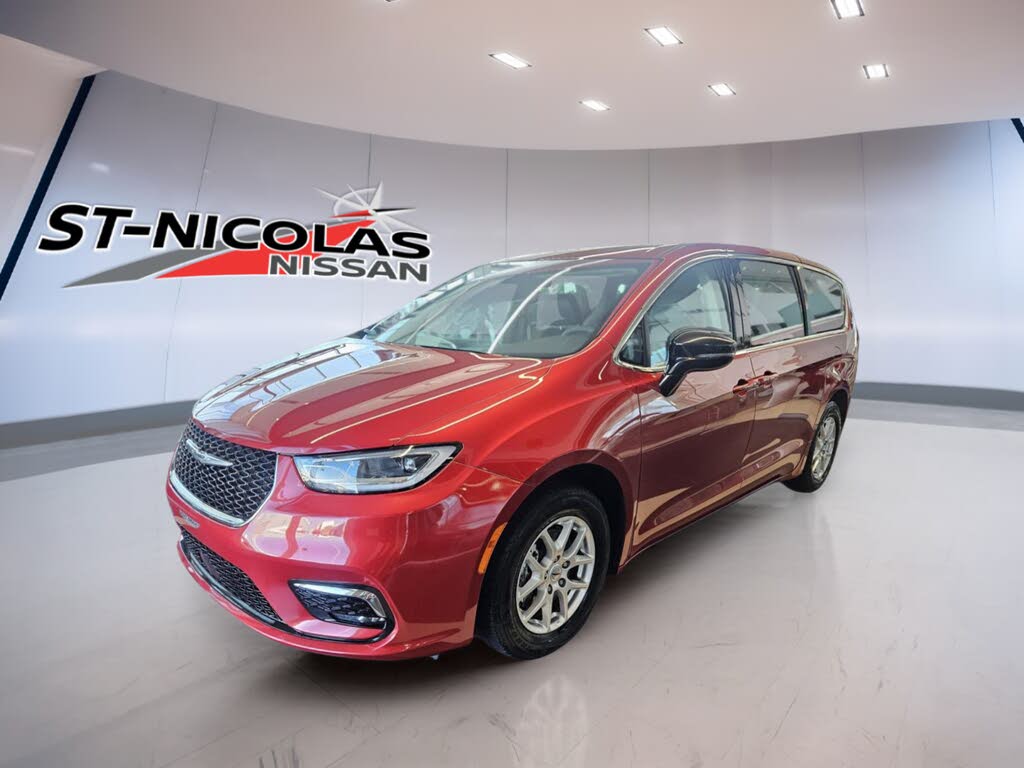 Chrysler Pacifica Touring L FWD 2024