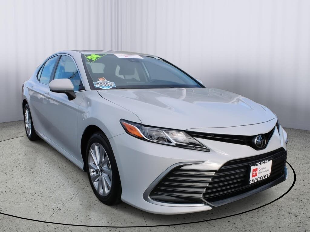 2024 Toyota Camry LE FWD