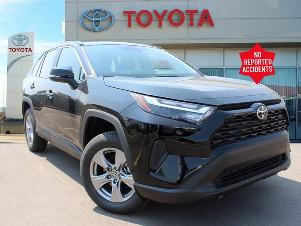 Toyota RAV4 LE AWD 2024