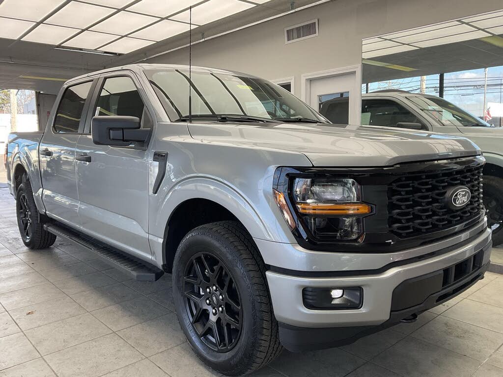 2025 Ford F-150 STX 4dr SuperCrew 4WD