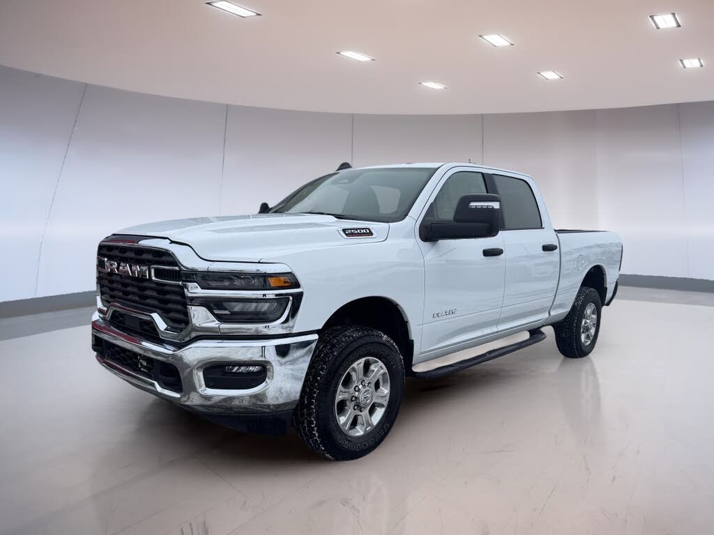 2025 RAM 2500 Big Horn Crew Cab 4WD