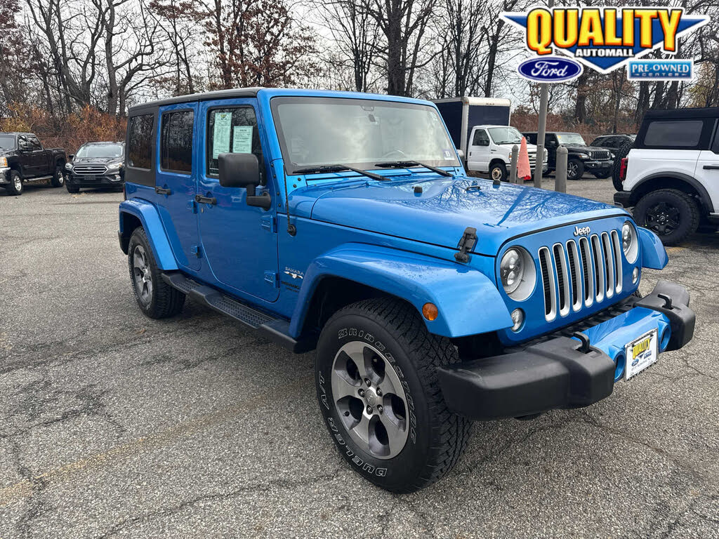 2016 Jeep Wrangler Unlimited Sahara 4WD