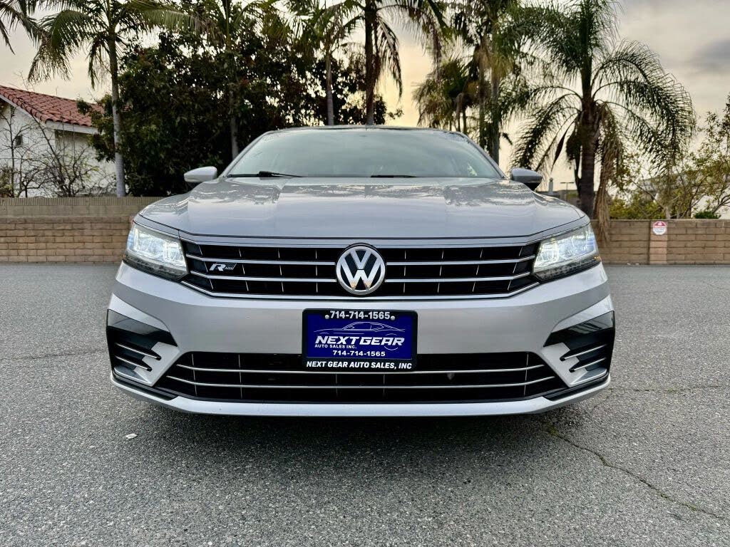 2016 Volkswagen Passat 1.8T R-Line