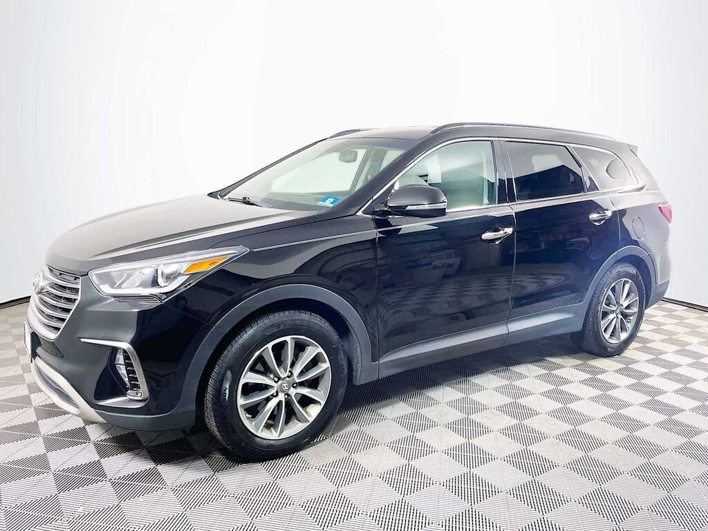 2017 Hyundai Santa Fe SE FWD