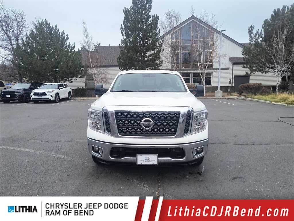 2017 Nissan Titan SV King Cab 4WD