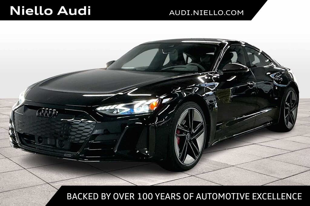 2022 Audi RS e-tron GT quattro AWD