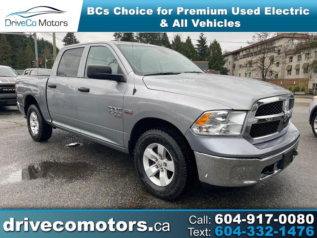 RAM 1500 Classic SLT Crew Cab 4WD 2023