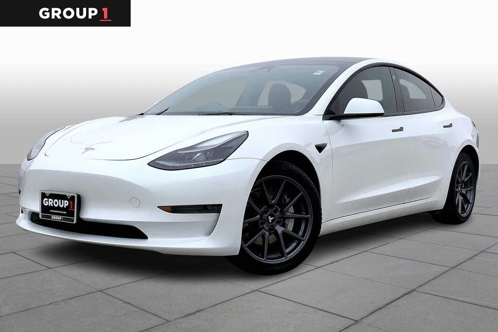 2023 Tesla Model 3 RWD