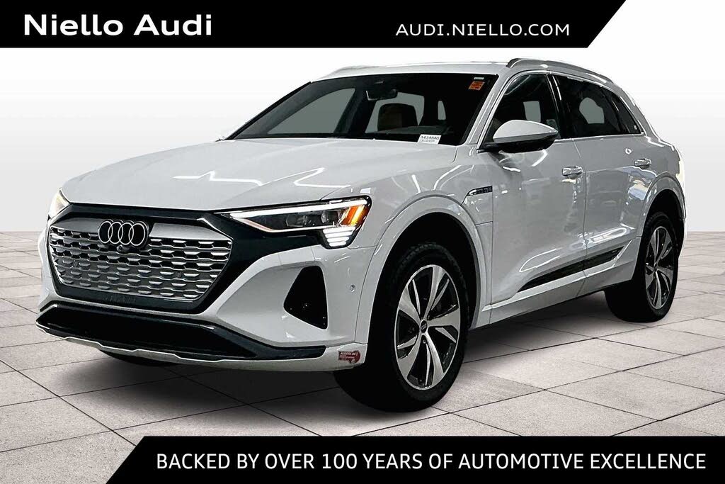 2024 Audi Q8 e-tron quattro Premium Plus AWD