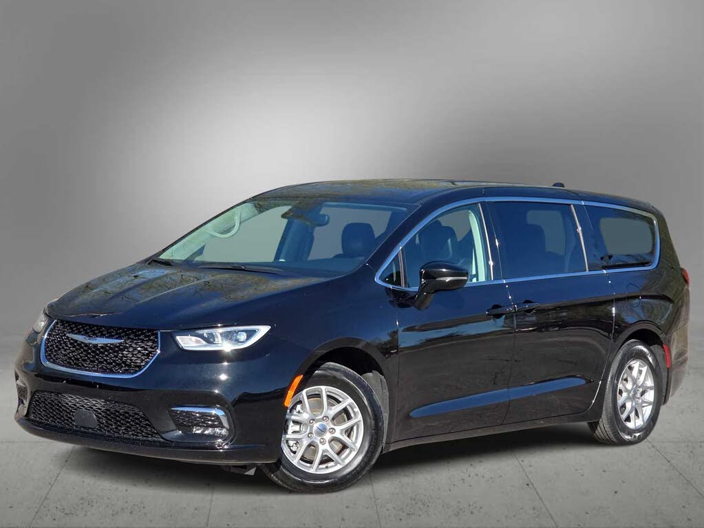 2024 Chrysler Pacifica Touring L FWD