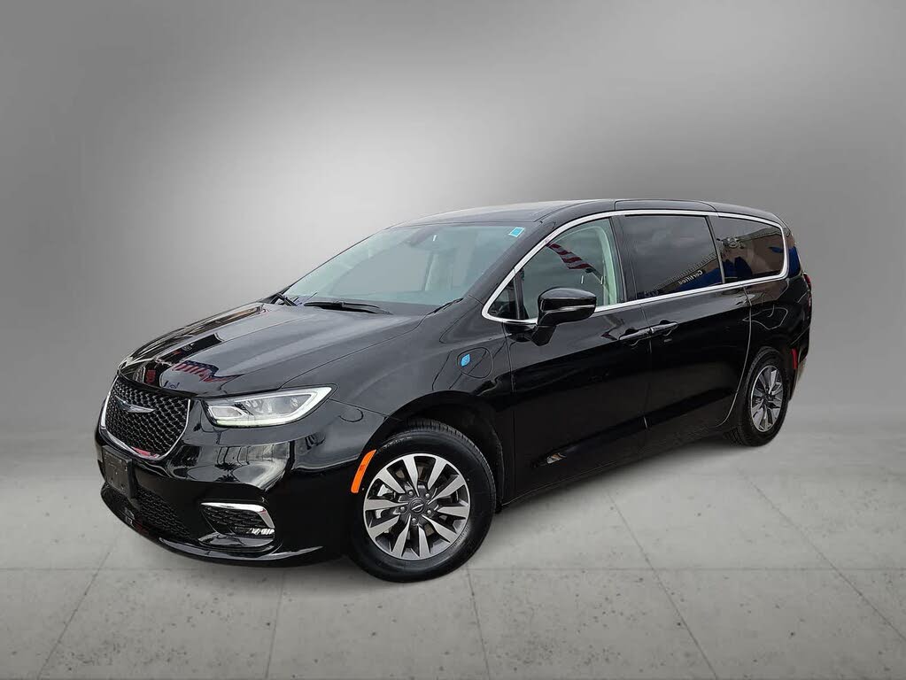 2024 Chrysler Pacifica Hybrid Select FWD